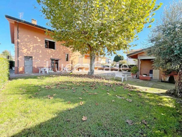 casa indipendente in vendita a Capannori