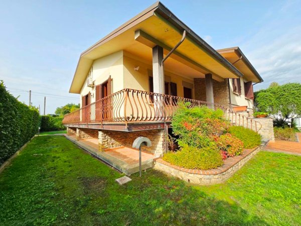 casa indipendente in vendita a Capannori