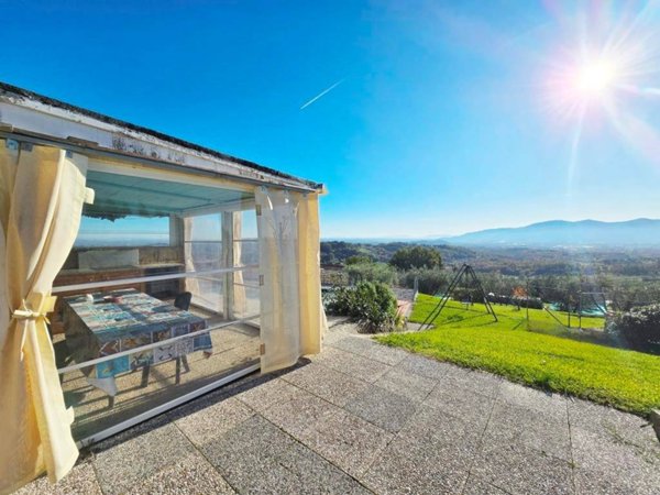 casa indipendente in vendita a Capannori