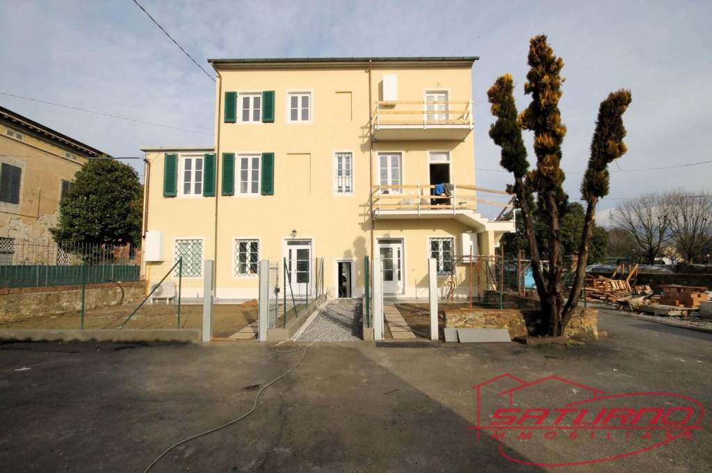 appartamento in vendita a Capannori in zona Lunata