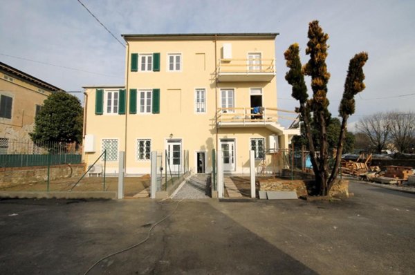 appartamento in vendita a Capannori in zona Lunata
