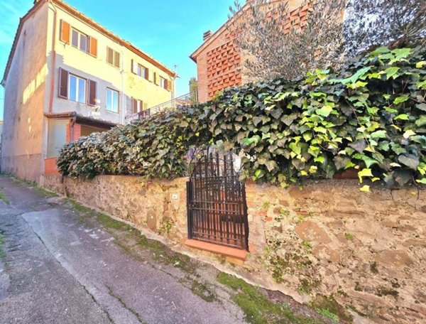 casa indipendente in vendita a Capannori