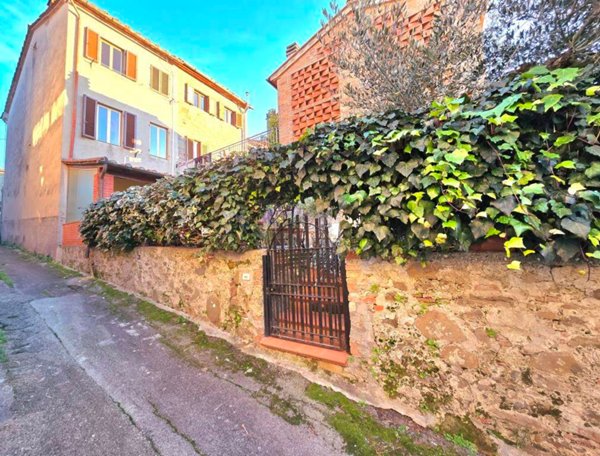 casa indipendente in vendita a Capannori