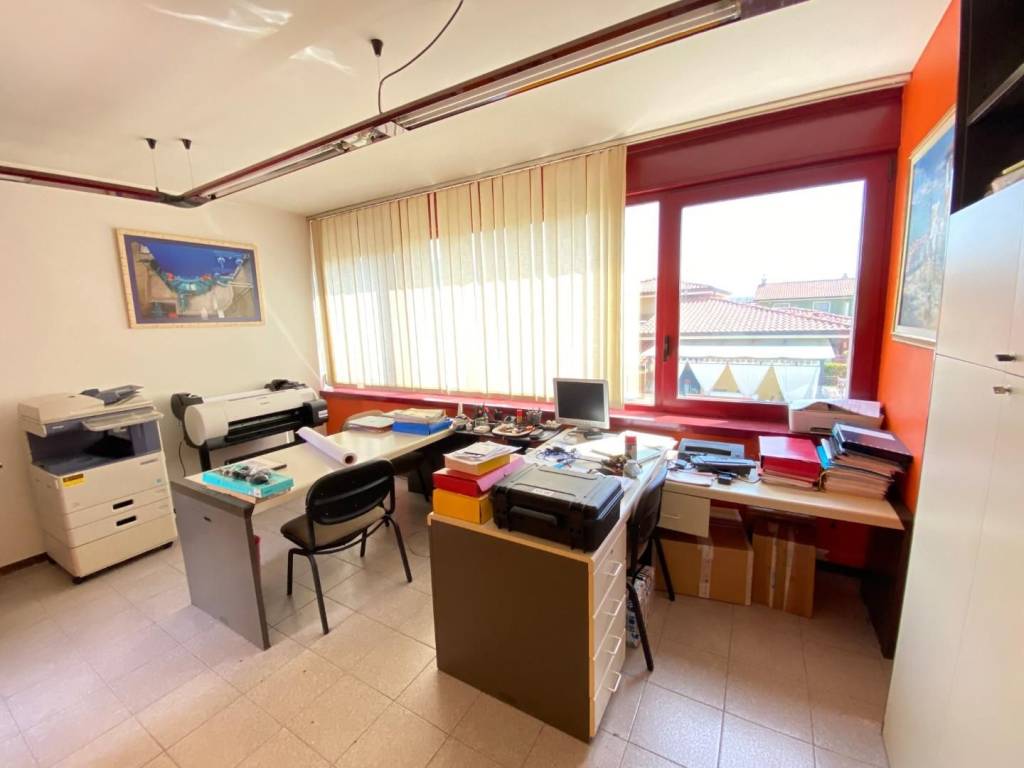 attico in vendita a Capannori in zona Marlia