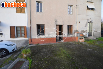 casa indipendente in vendita a Capannori