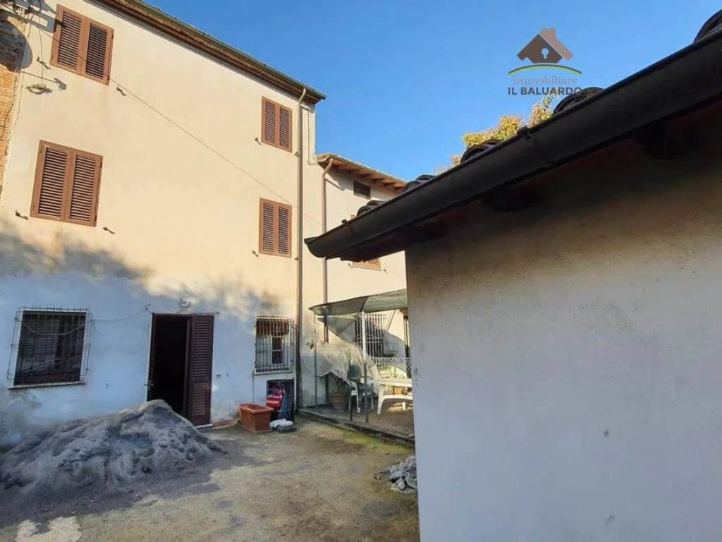 casa indipendente in vendita a Capannori in zona Lunata