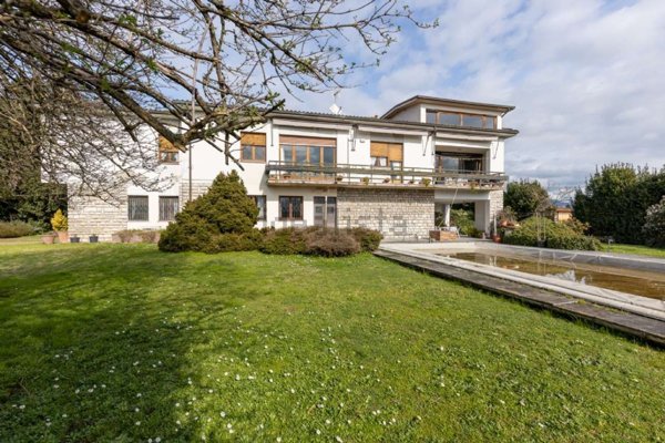 casa indipendente in vendita a Capannori