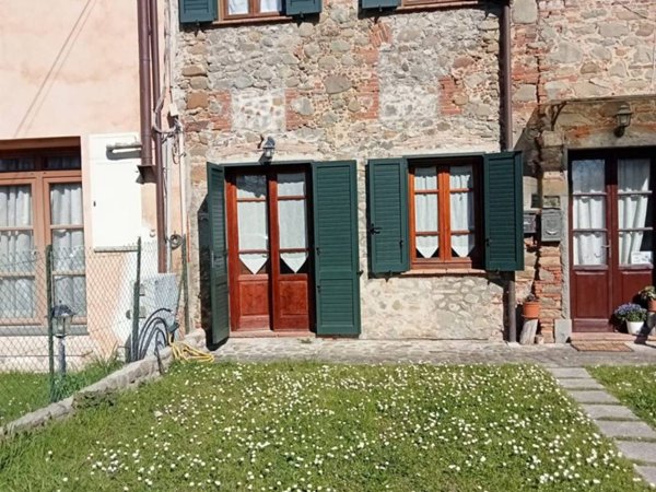casa indipendente in vendita a Capannori