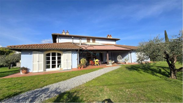 casa indipendente in vendita a Capannori in zona Lammari