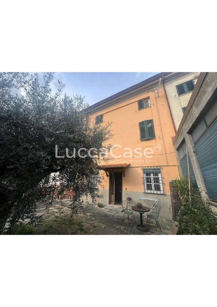 casa indipendente in vendita a Capannori