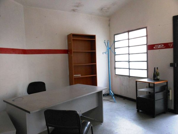 ufficio in vendita a Capannori in zona Segromigno in Monte