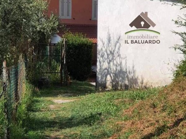 casa indipendente in vendita a Capannori in zona Carraia