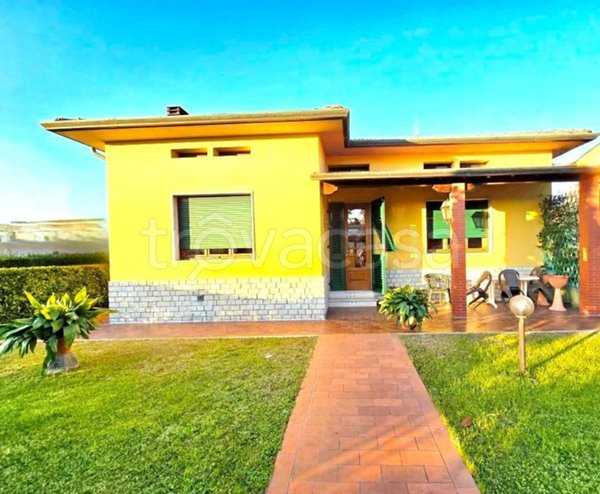 casa indipendente in vendita a Capannori in zona Lammari