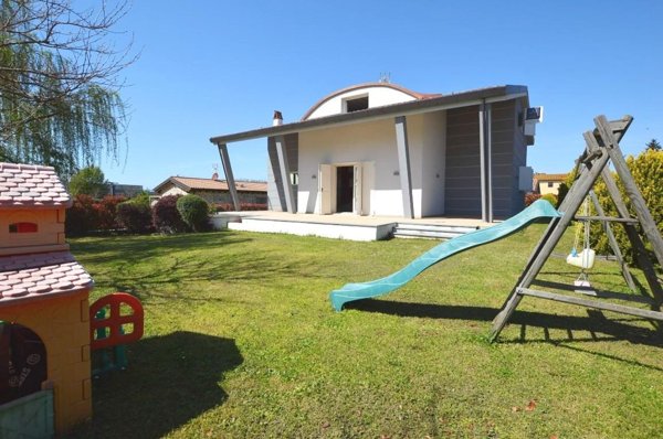 casa indipendente in vendita a Capannori in zona Guamo