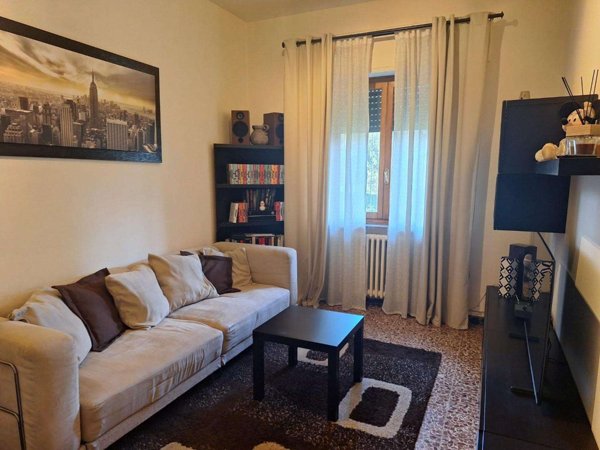 intera palazzina in vendita a Capannori in zona Lammari
