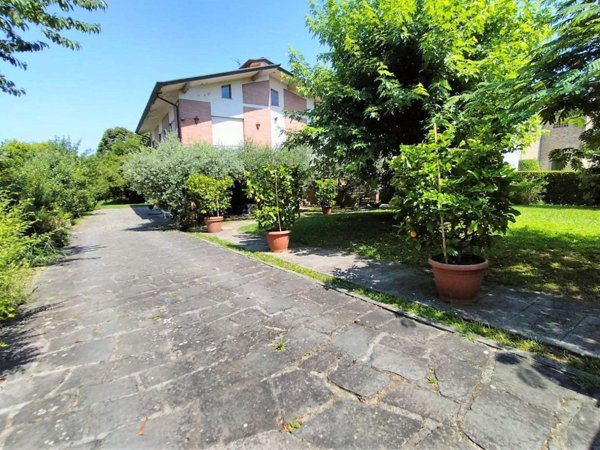 casa indipendente in vendita a Capannori