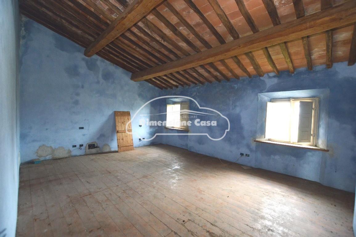 casa indipendente in vendita a Capannori in zona Lunata