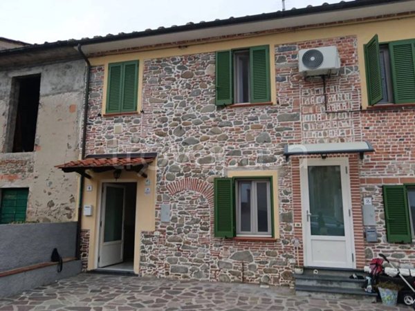 appartamento in vendita a Capannori in zona Lammari