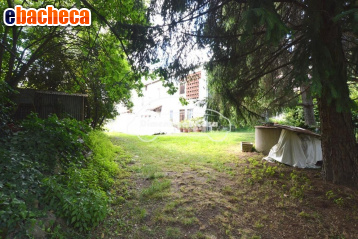 casa indipendente in vendita a Capannori in zona Marlia