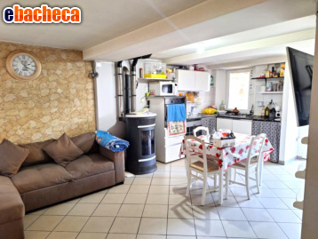 casa indipendente in vendita a Capannori in zona Santa Margherita