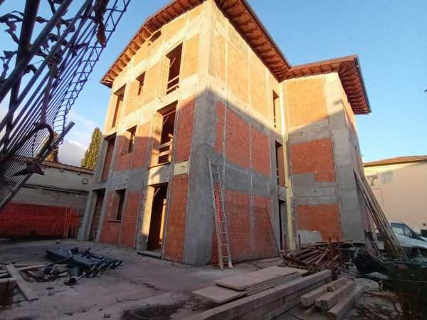 appartamento in vendita a Capannori in zona Segromigno in Monte