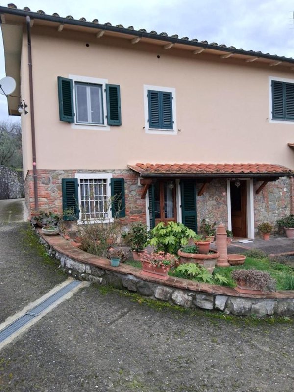 casa indipendente in vendita a Capannori