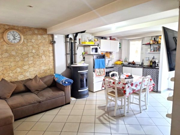 casa indipendente in vendita a Capannori in zona Santa Margherita