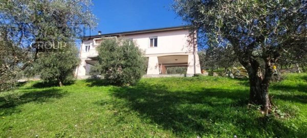 casa indipendente in vendita a Capannori
