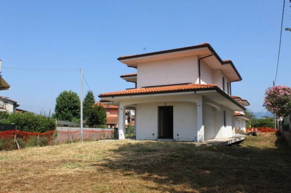 casa indipendente in vendita a Capannori