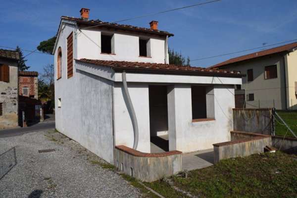 casa indipendente in vendita a Capannori