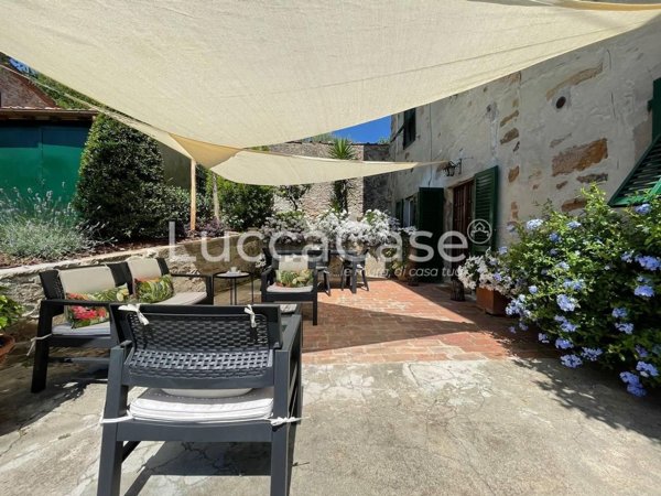 casa indipendente in vendita a Capannori