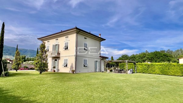 casa indipendente in vendita a Capannori