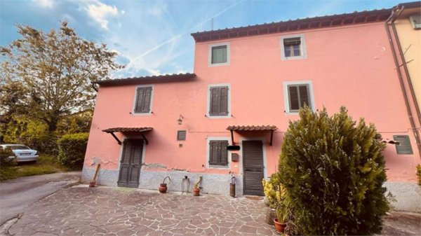 casa indipendente in vendita a Capannori
