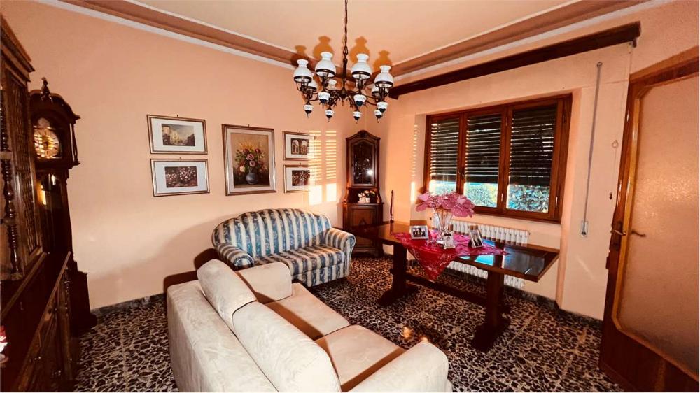 casa indipendente in vendita a Capannori in zona Lammari