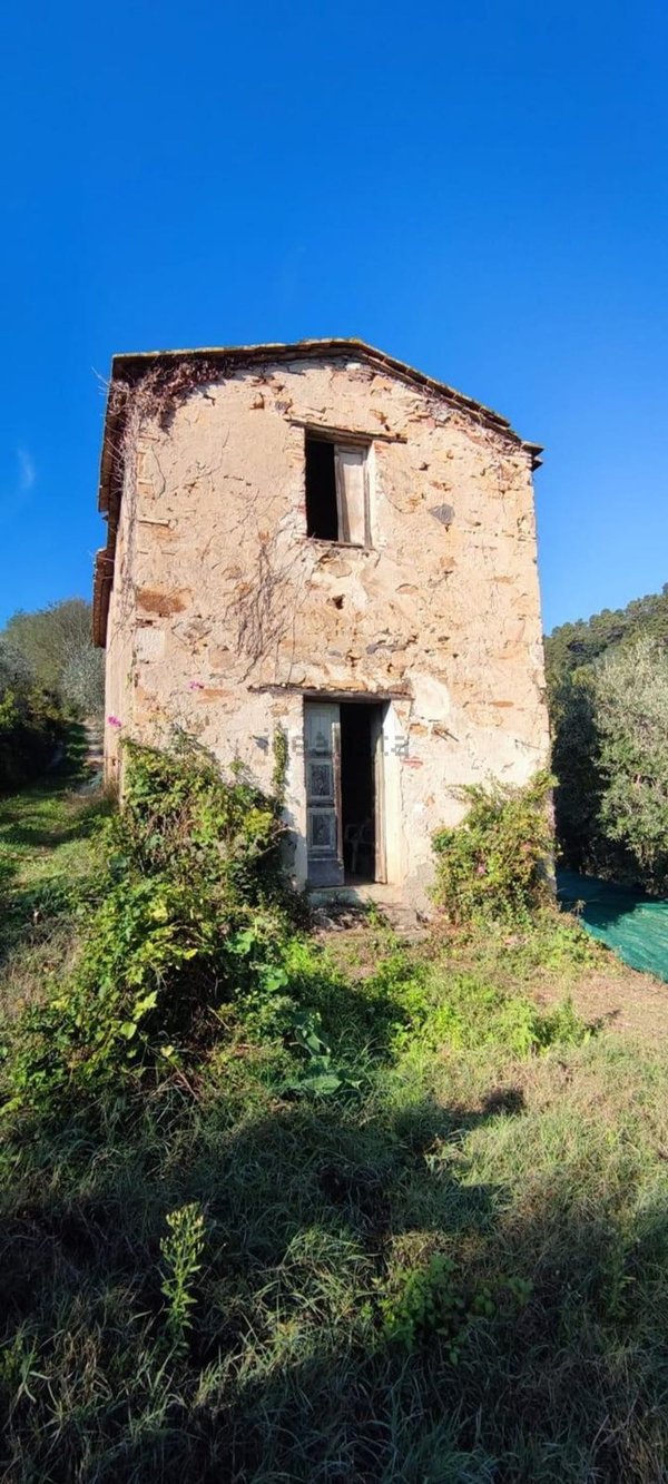 quadrivano in vendita a Capannori in zona Castelvecchio di Compito