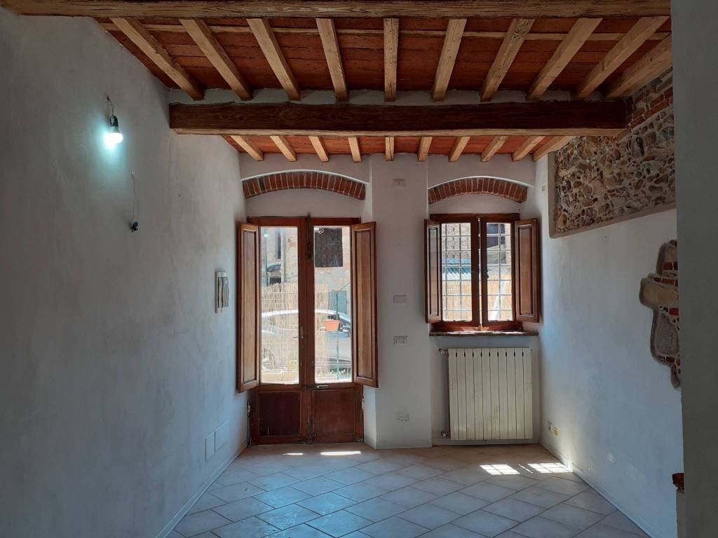 casa indipendente in vendita a Capannori in zona Carraia