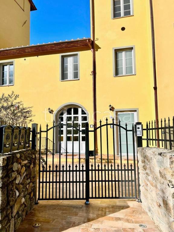 casa indipendente in vendita a Capannori in zona Vorno