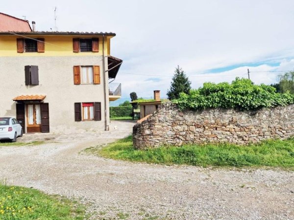 casa indipendente in vendita a Capannori in zona Vorno