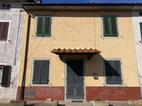 casa indipendente in vendita a Capannori
