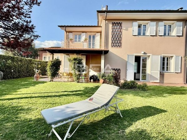casa indipendente in vendita a Capannori