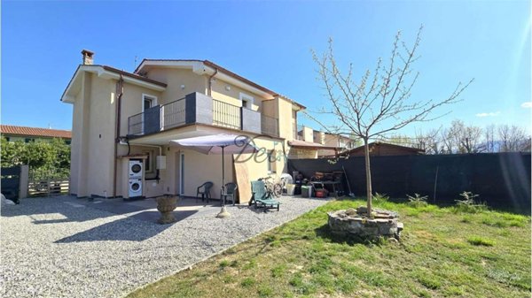 casa indipendente in vendita a Capannori in zona Segromigno in Monte