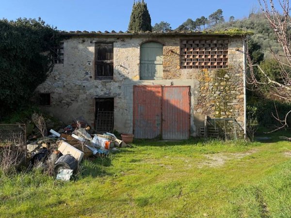 casa semindipendente in vendita a Capannori