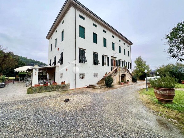 casa indipendente in vendita a Capannori