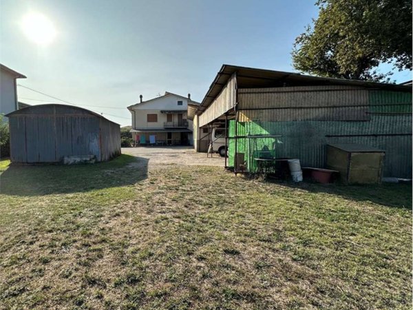 casa indipendente in vendita a Capannori in zona Lammari