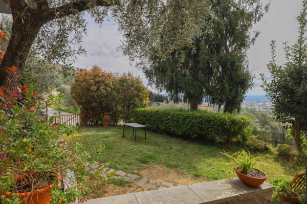 casa indipendente in vendita a Capannori