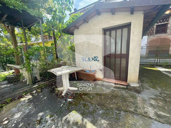 casa indipendente in vendita a Capannori in zona Lunata