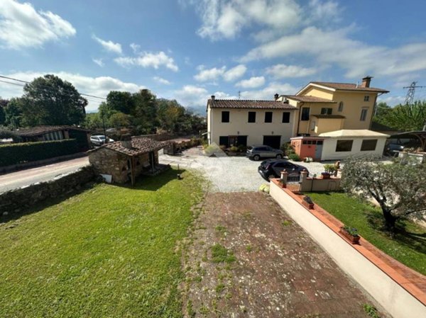 casa indipendente in vendita a Capannori