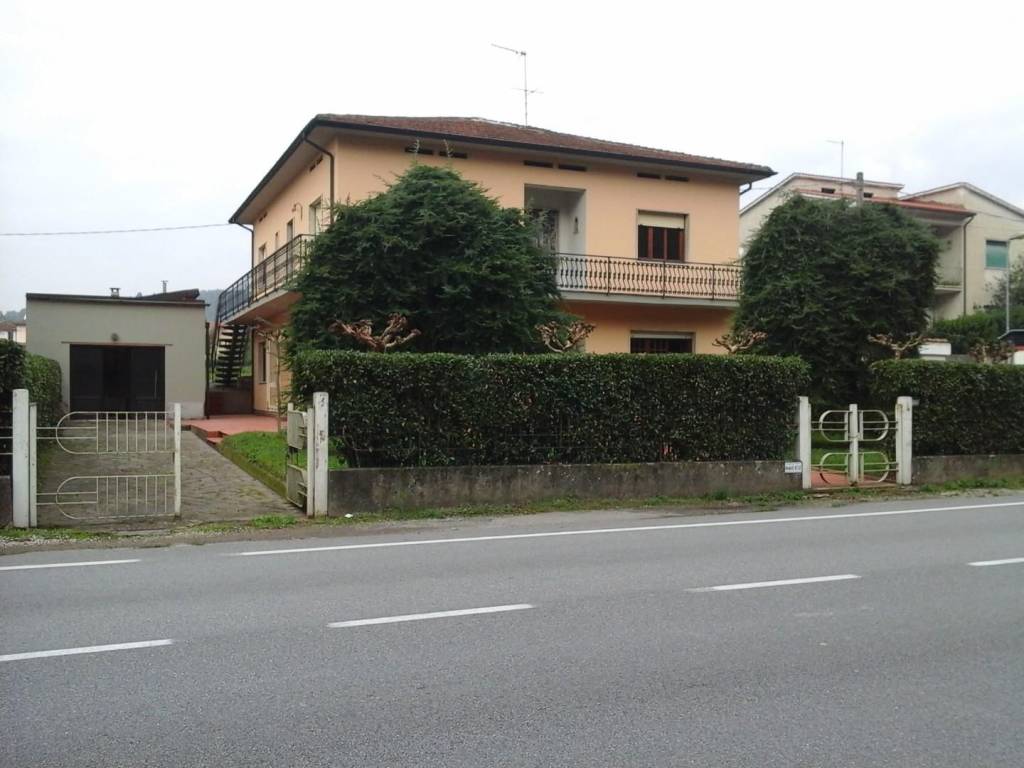 casa indipendente in vendita a Capannori