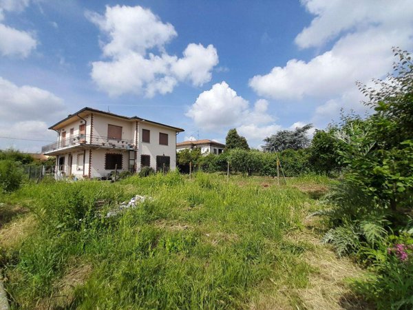 intera palazzina in vendita a Capannori