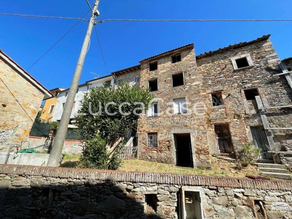 intera palazzina in vendita a Capannori